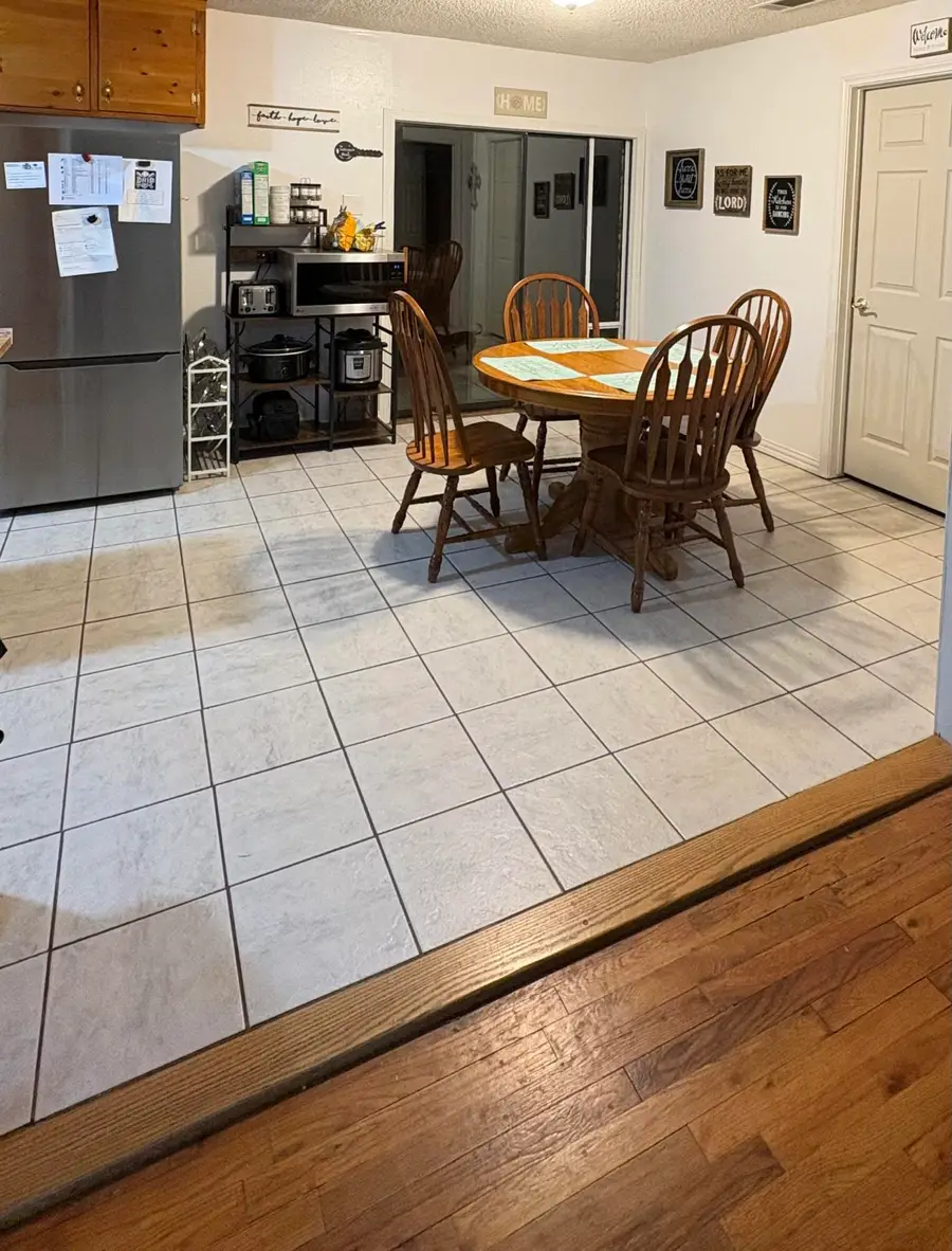 505 S Auburn Avenue, New Deal, TX 79350 - #3