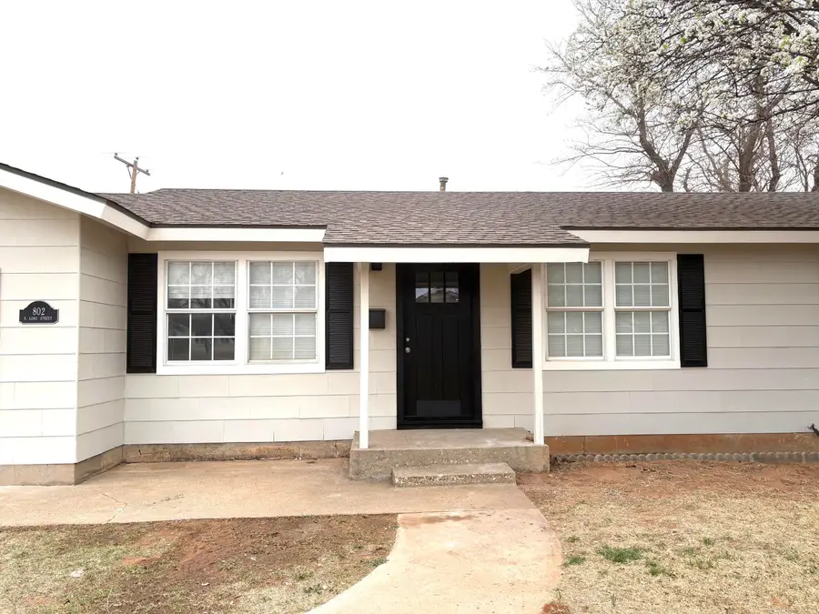 802 S Lons Street, Brownfield, TX 79316 - #2