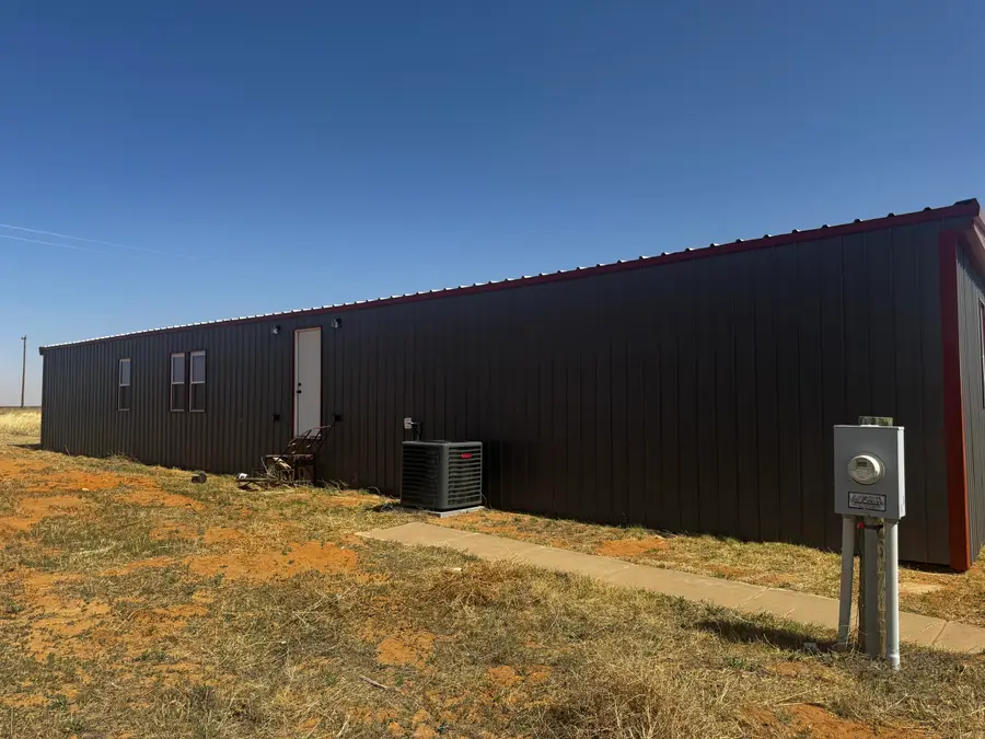 1128 Alaska Road, Levelland, TX 79336 - #3