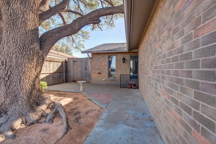 7811 Memphis Avenue, Lubbock, TX 79423 - #2