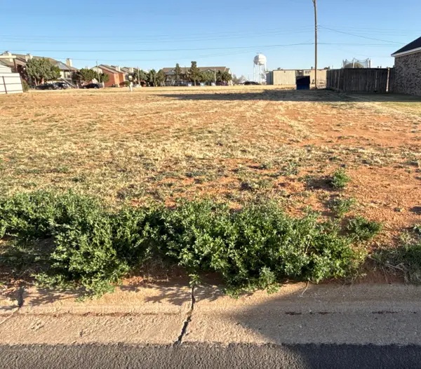 1310 Oxford Street, Slaton, TX 79364