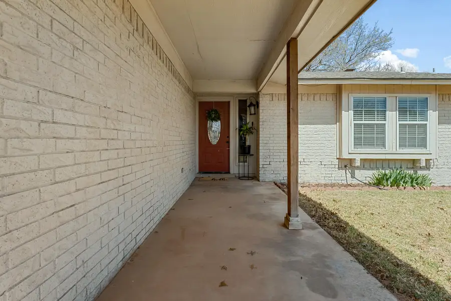 5736 2nd Place, Lubbock, TX 79416 - #3