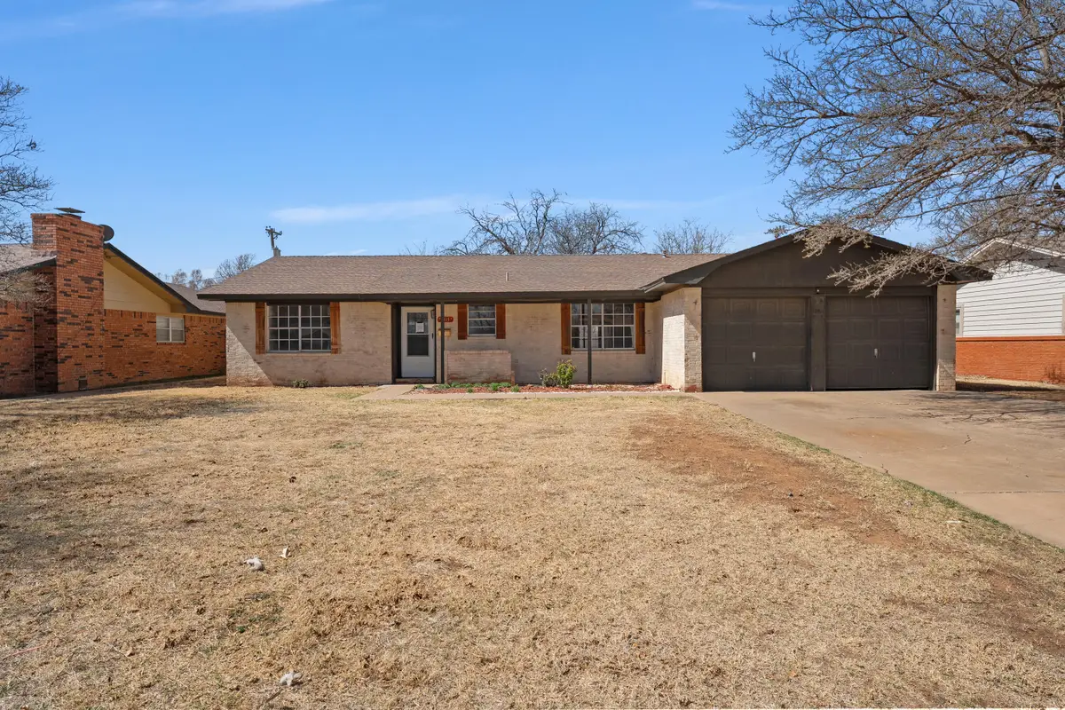 1415 Holliday Street, Plainview, TX 79072 - #1