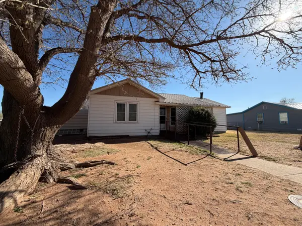 912 Bell Avenue, Turkey, TX 79261