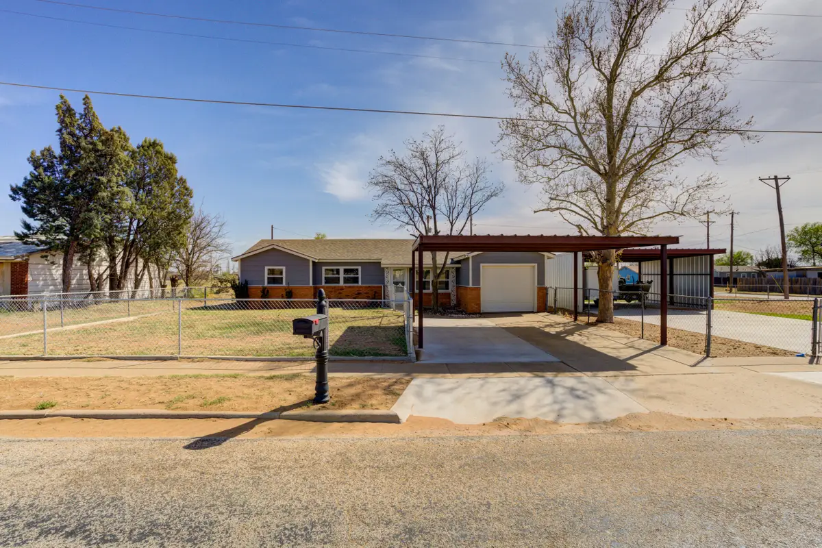 3204 E 2nd Street, Lubbock, TX 79403 - #1