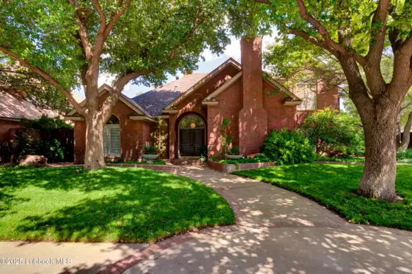 8707 Savannah Avenue, Lubbock, TX 79424