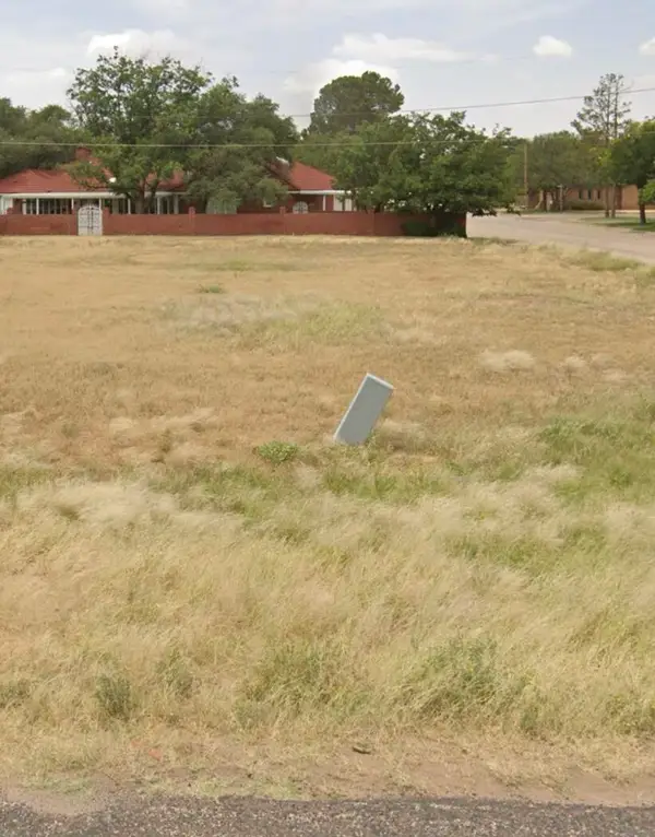 2301 Highland Drive, Lamesa, TX 79331