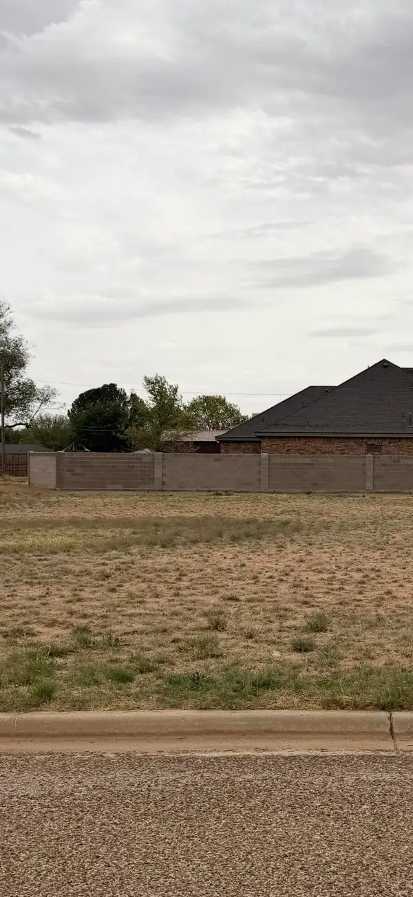 2300 Juniper Drive, Lamesa, TX 79331