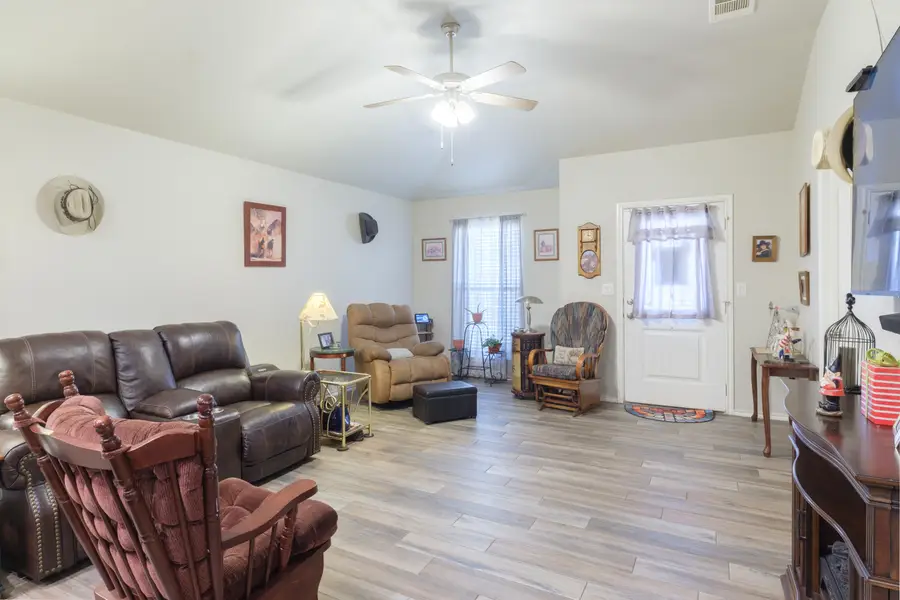 6821 38th Street, Lubbock, TX 79407 - #3