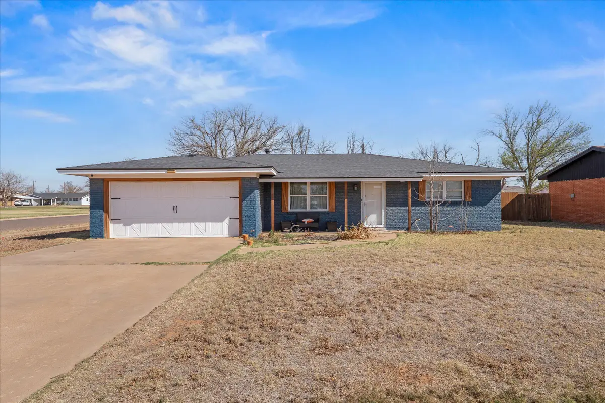109 Mike Street, Levelland, TX 79336 - #1