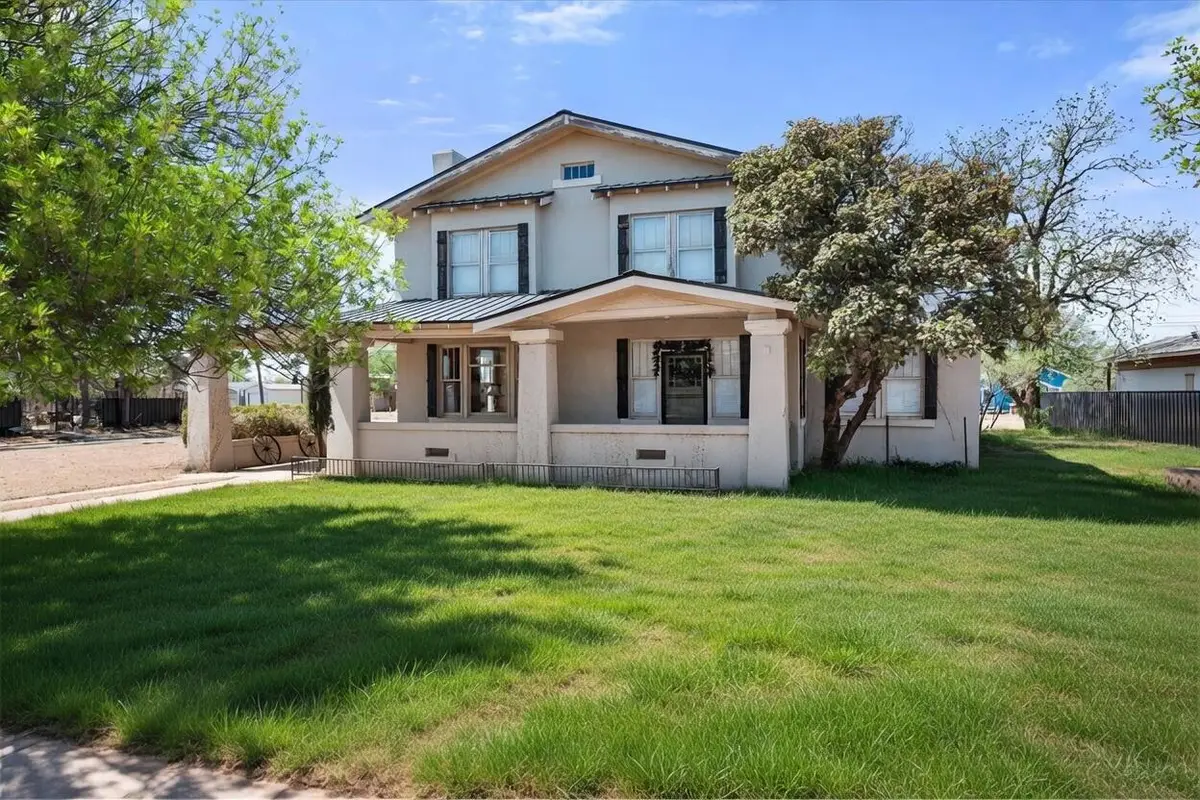 2001 N Main Street, Tahoka, TX 79373 - #1