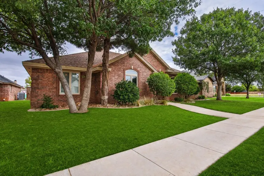 10604 Troy Avenue, Lubbock, TX 79424 - #3