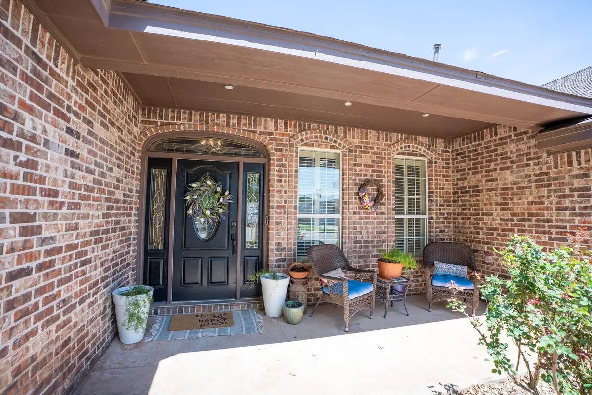 1417 10th Street, Shallowater, TX 79363 - #1