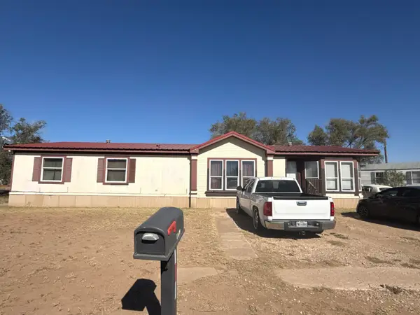 200 Oak Street, Levelland, TX 79336