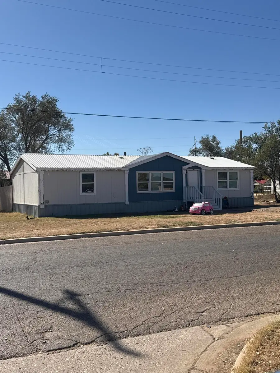1724 Wilson Street, Levelland, TX 79336 - #2