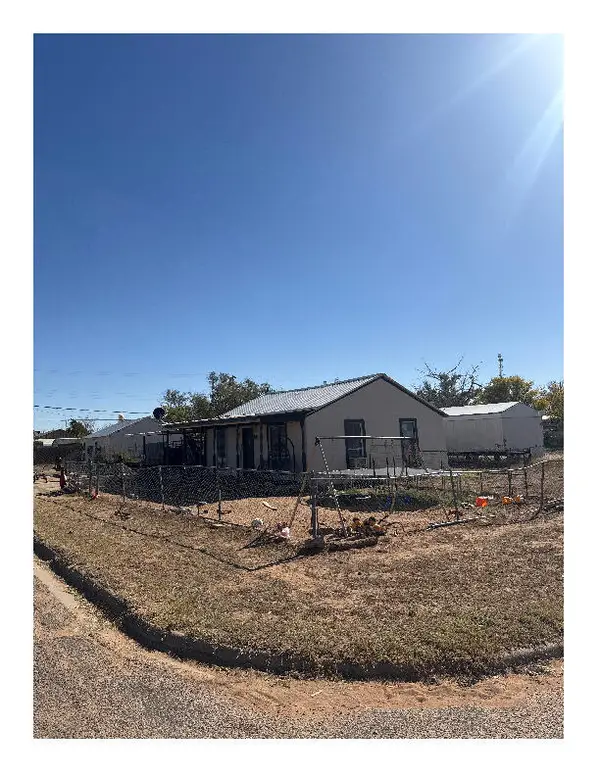 1312 2nd Street, Levelland, TX 79336
