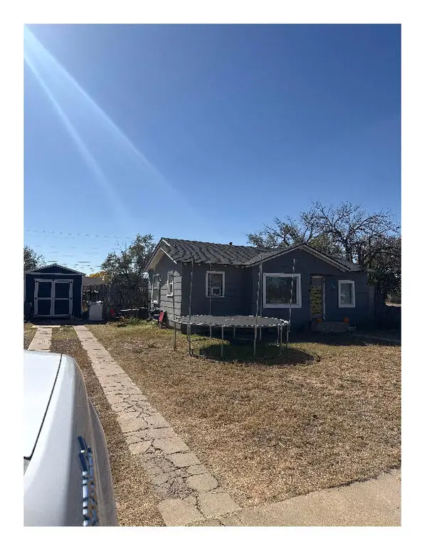 1008 11th Street, Levelland, TX 79336