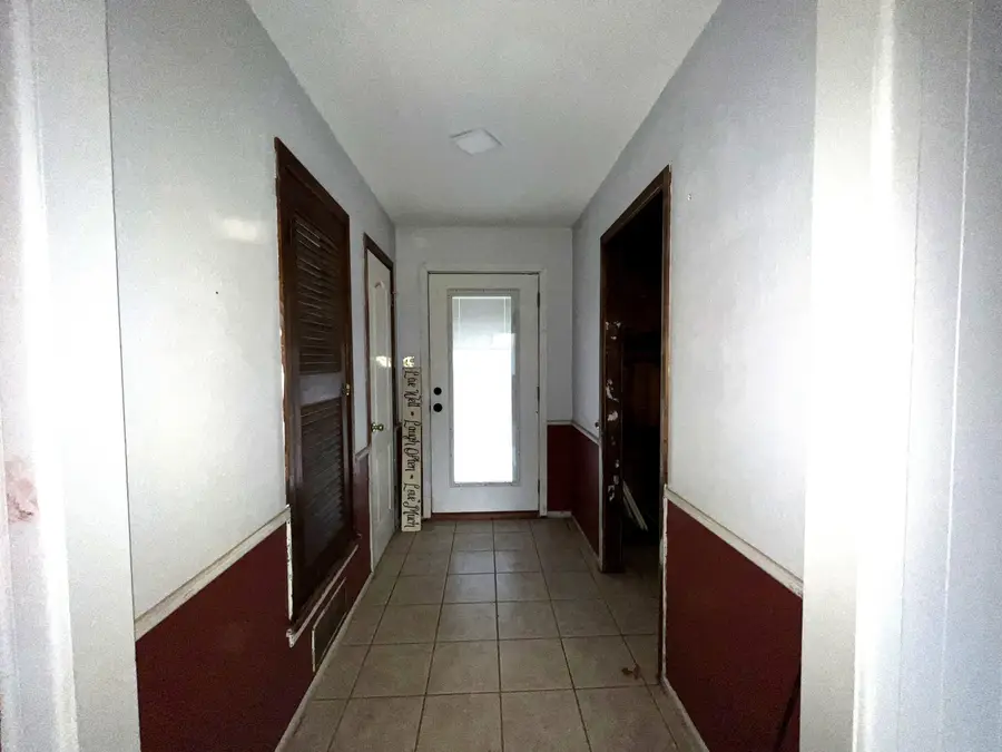 7807 Vernon Avenue, Lubbock, TX 79423 - #2