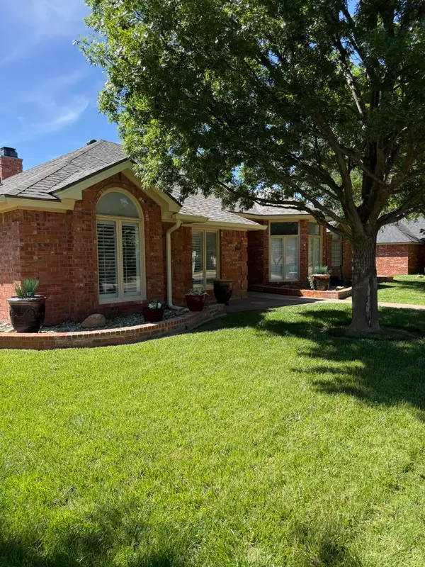 9808 Vicksburg Avenue, Lubbock, TX 79424
