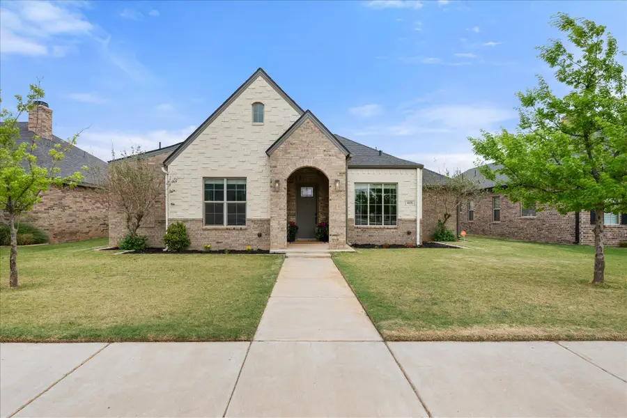 601 Buckingham Avenue, Wolfforth, TX 79382 - #2