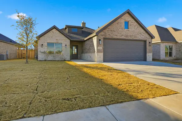 1113 N 6th Street, Wolfforth, TX 79382