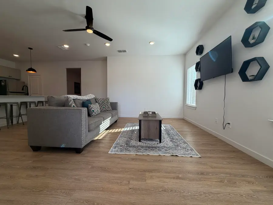 5807 Virginia Avenue, Lubbock, TX 79407 - #3