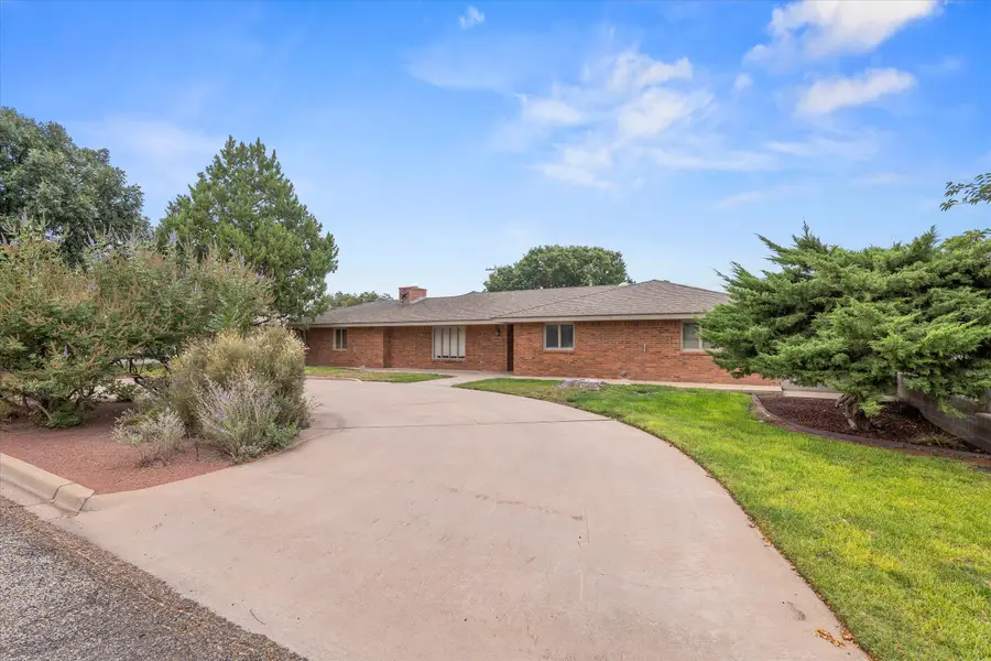 1716 W Ave H, Muleshoe, TX 79347 - #2