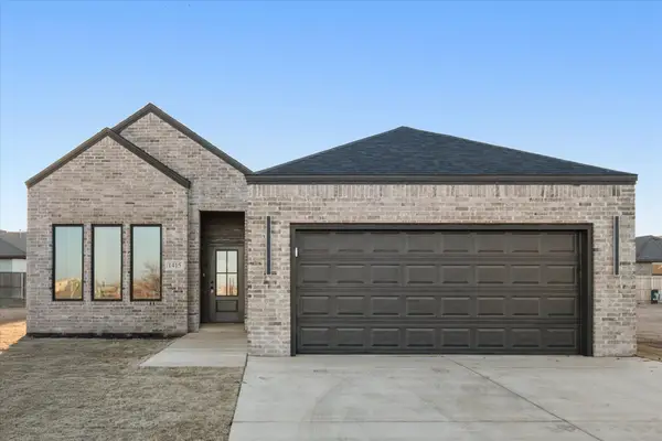 1415 Farmhouse Avenue, Wolfforth, TX 79382