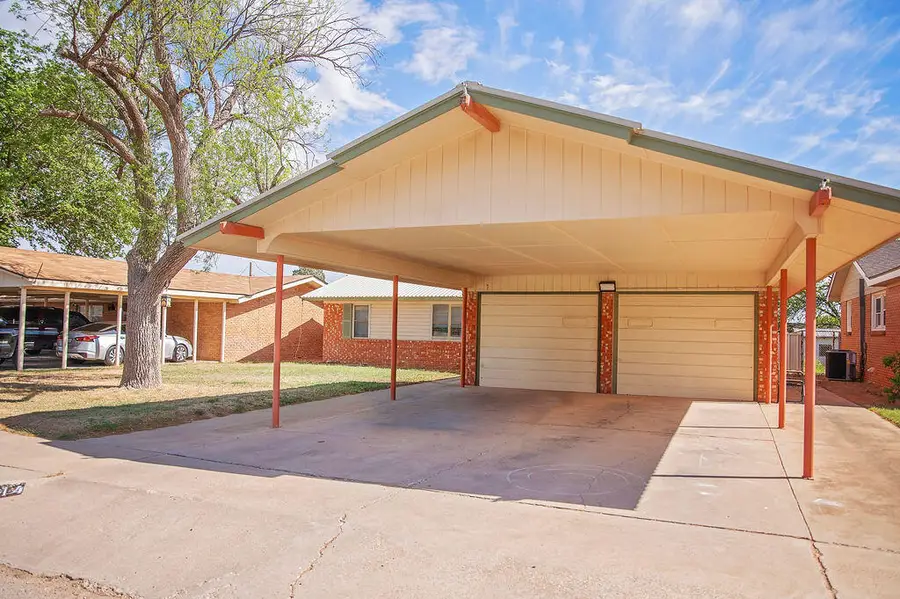 814 Linda Lane, Denver City, TX 79323 - #3