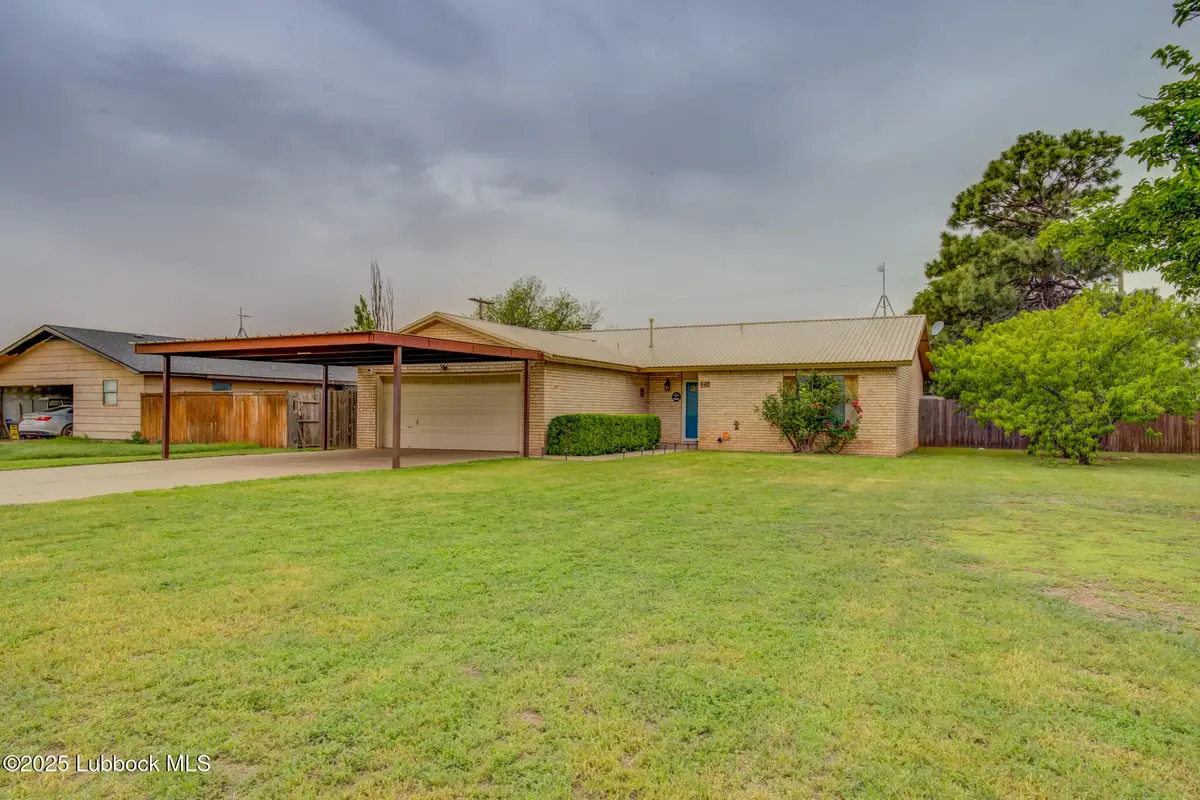 642 S Farmer, Crosbyton, TX 79322 - #1