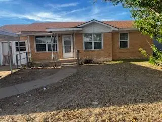 111 E Monroe Street, Levelland, TX 79336
