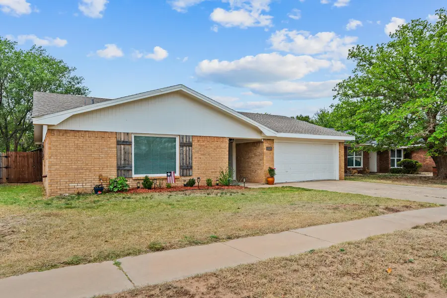 5521 1st Place, Lubbock, TX 79416 - #2