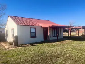 1692 Avenue S, Levelland, TX 79336