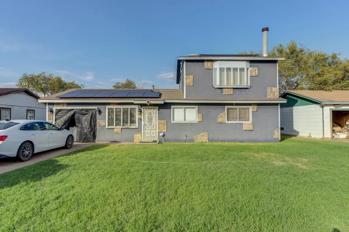 2901 Beech Avenue, Lubbock, TX 79404 - #1