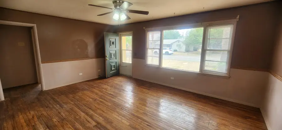 1319 W 6th Street, Littlefield, TX 79339 - #3