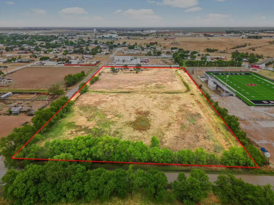800 W Dickens Street, Slaton, TX 79364 - #3