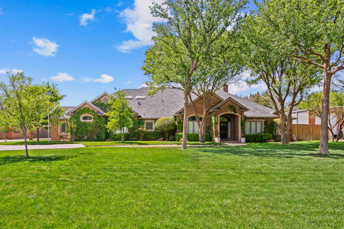 7604 Saratoga Avenue, Lubbock, TX 79424 - #1