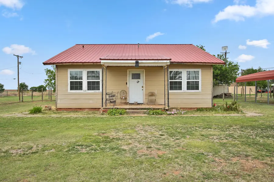 618 W 1st Street, Crosbyton, TX 79322 - #2