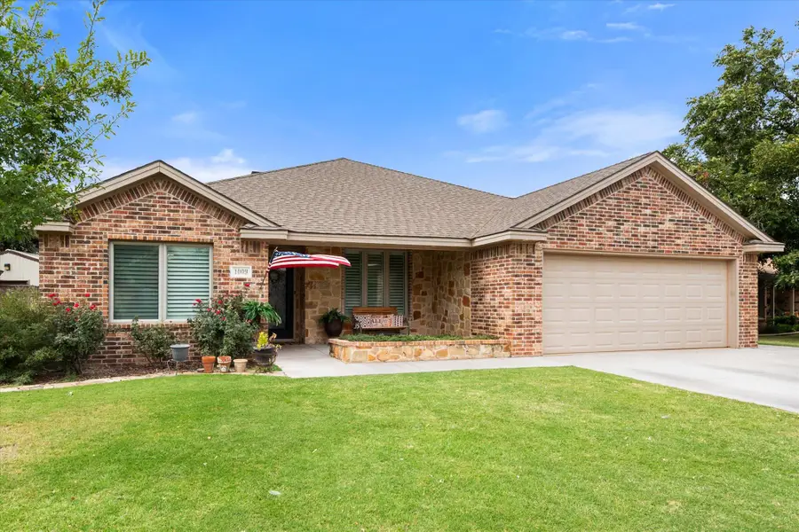 1009 Dogwood Avenue, Idalou, TX 79329 - #2