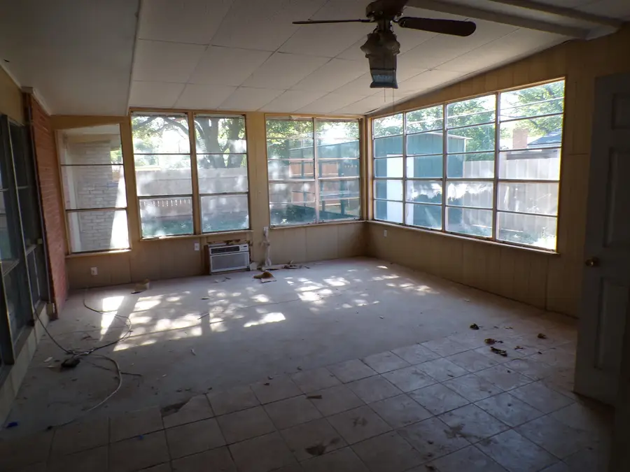 2829 66th Street, Lubbock, TX 79413 - #2