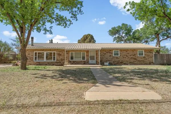 105 13th Street, Seagraves, TX 79359