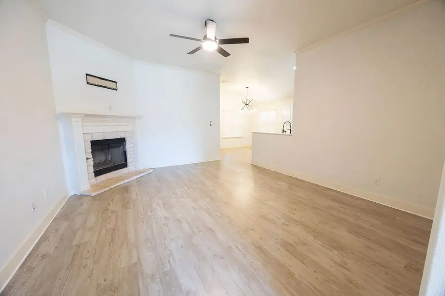 11203 Akron Avenue, Lubbock, TX 79423 - #2