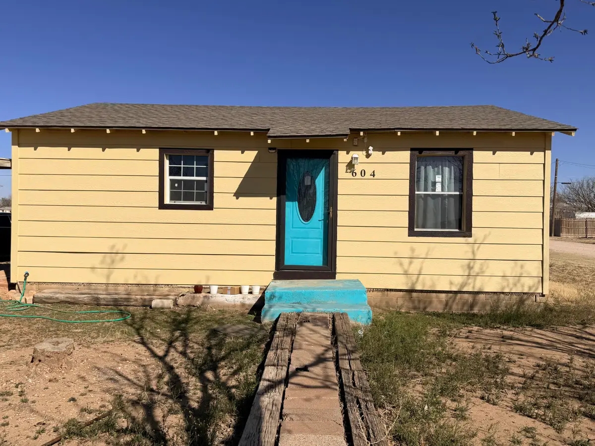 604 Avenue K, Ralls, TX 79357 - #1