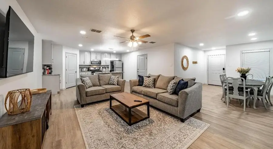 1206 N Evanston Avenue, Lubbock, TX 79416 - #3
