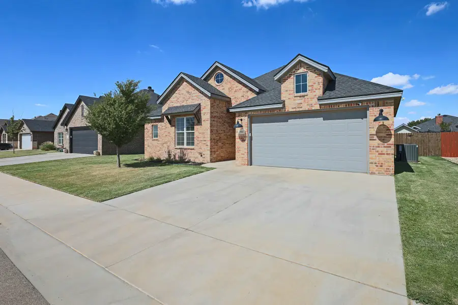 322 Cowboy Lane, Wolfforth, TX 79382 - #2