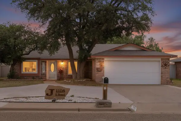 1108 S Howell Street, Brownfield, TX 79316