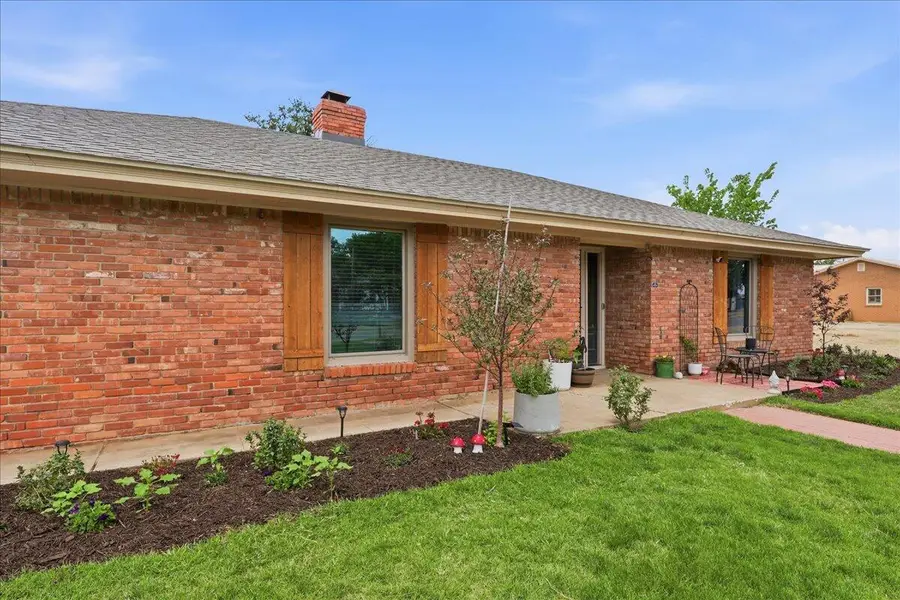 1401 Avenue N, Ralls, TX 79357 - #3