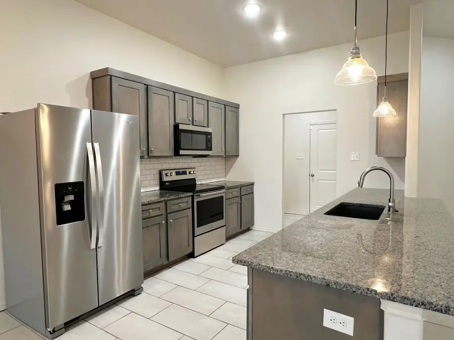 5828 Virginia Avenue, Lubbock, TX 79407 - #3