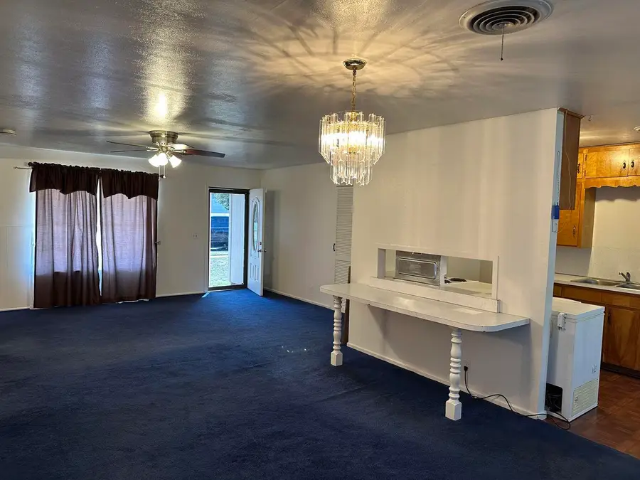2807 Lexington Street, Plainview, TX 79072 - #3