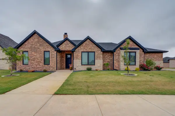 1301 Brookshire Avenue, Wolfforth, TX 79382
